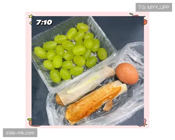 贝林厄姆家的冰箱里塞满了蛋白粉，连瓶可乐都找不到